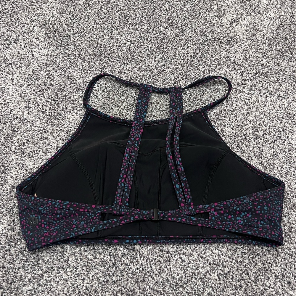 Women’s Lululemon Bra - Picture 2 of 4